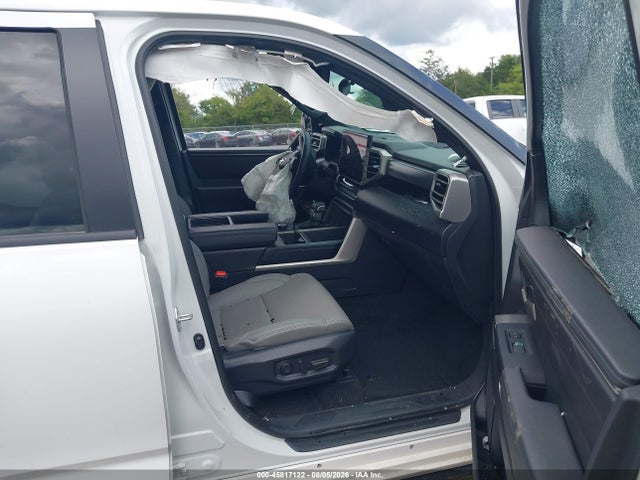2025 Toyota Tundra Sr5 მანქანა იყიდება აუქციონზე, vin: 5TFLA5DBXSX239567, აუქციონის ნომერი: 45817122