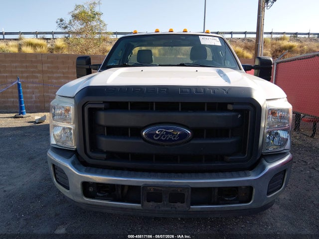 Ford F-350 Chassis Xl 2016 1FDRF3G62GEC86671 Image 17