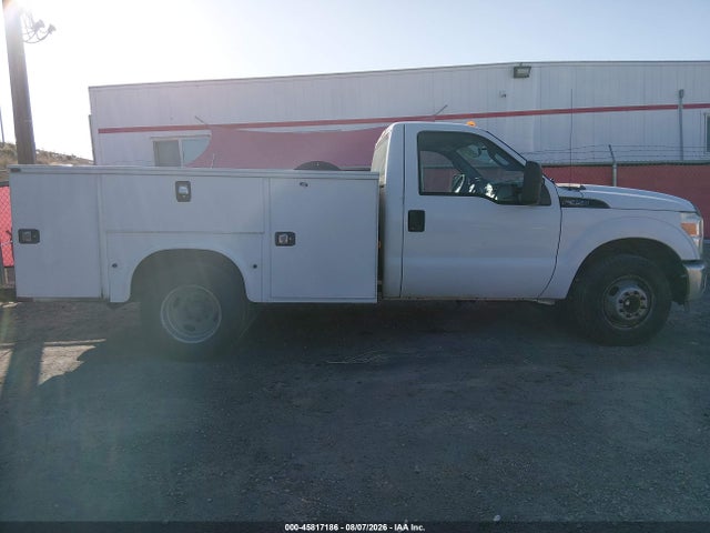 Ford F-350 Chassis Xl 2016 1FDRF3G62GEC86671 Image 18
