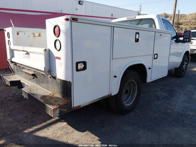 Ford F-350 Chassis Xl 2016 1FDRF3G62GEC86671 Image 4