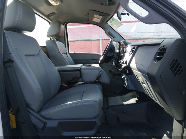 Ford F-350 Chassis Xl 2016 1FDRF3G62GEC86671 Image 5