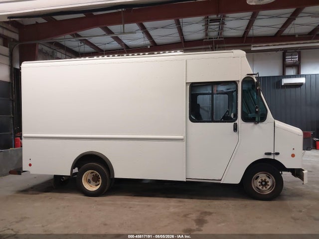 1FC3E3KS2HDC62993 Ford E-350 Stripped