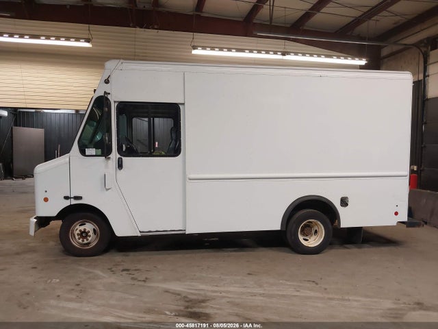 1FC3E3KS2HDC62993 Ford E-350 Stripped