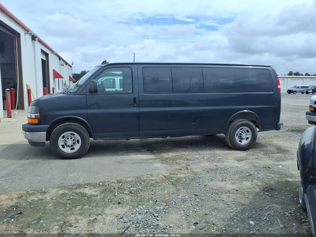 Продажа на аукционе авто 2017 Chevrolet Express 3500 Lt, vin: 1GAZGPFF3H1333489, номер лота: 45817199