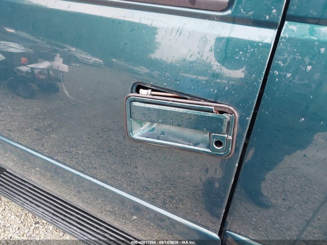 45817204 :رقم المزاد ، 1GKEK63R1YR174359 vin ، 2000 Gmc Yukon Denali مزاد بيع