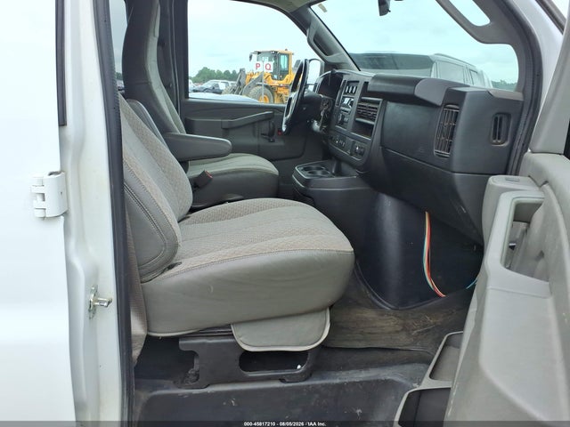 Продажа на аукционе авто 2017 Chevrolet Express 3500 Lt, vin: 1GAZGPFFXH1333957, номер лота: 45817210