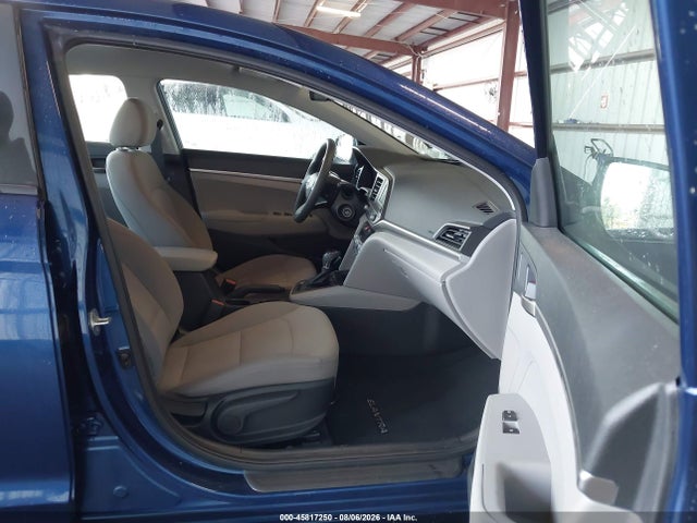 Продажа на аукционе авто 2020 Hyundai Elantra Se, vin: 5NPD74LFXLH612718, номер лота: 45817250