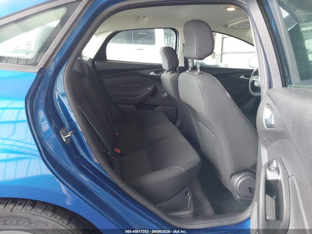 Продажа на аукционе авто 2018 Ford Focus Se, vin: 1FADP3F27JL327704, номер лота: 45817252