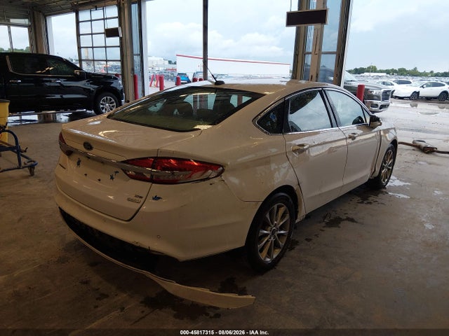 45817315 :رقم المزاد ، 3FA6P0HD8HR122958 vin ، 2017 Ford Fusion Se مزاد بيع