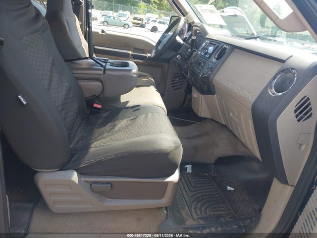 45817328 :رقم المزاد ، 1FTSX2B52AEB34649 vin ، 2010 Ford Super Duty F-250 Srw Lariat/xl/xlt مزاد بيع