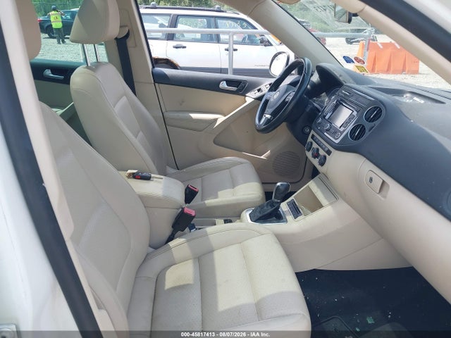 45817413 :رقم المزاد ، WVGBV3AX3DW090332 vin ، 2013 Volkswagen Tiguan Se مزاد بيع