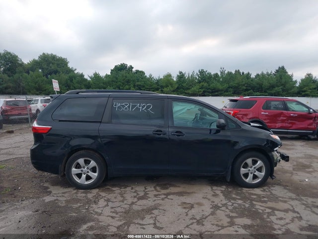 45817422 :رقم المزاد ، 5TDKK3DC6FS540967 vin ، 2015 Toyota Sienna Le 8 Passenger مزاد بيع