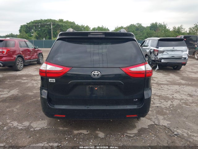 45817422 :رقم المزاد ، 5TDKK3DC6FS540967 vin ، 2015 Toyota Sienna Le 8 Passenger مزاد بيع