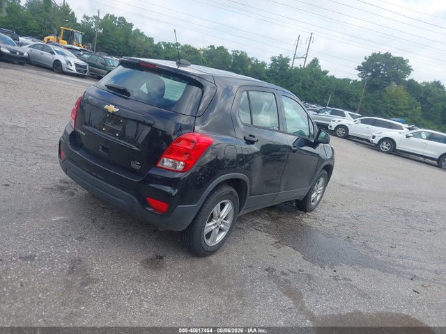 3GNCJNSB5KL345009 Chevrolet TRAX LS