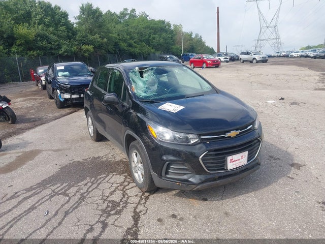 3GNCJNSB5KL345009 Chevrolet TRAX LS