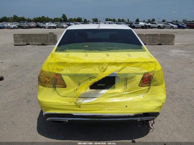2016 Mercedes-benz E 400 მანქანა იყიდება აუქციონზე, vin: WDDHF6FB3GB247496, აუქციონის ნომერი: 45817489