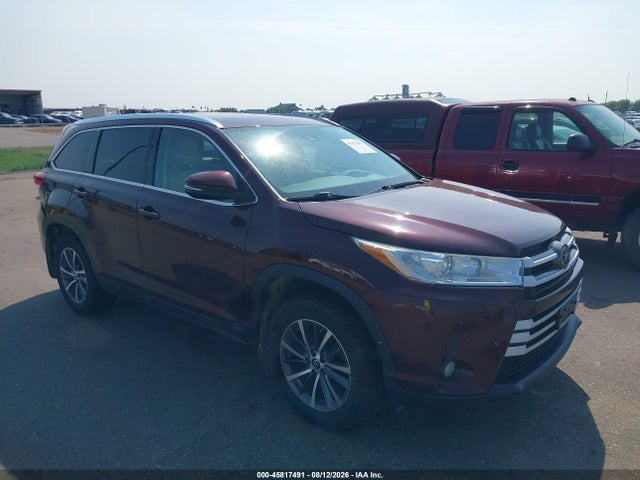 Aukcja sprzedaży 2019 Toyota Highlander Xle, vin: 5TDJZRFH7KS702988, numer aukcji: 45817491