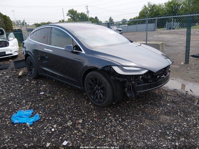 Продаж на аукціоні авто 2016 Tesla Model X 60d/70d/75d/90d/p100d, vin: 5YJXCBE29GF014373, номер лоту: 45817687