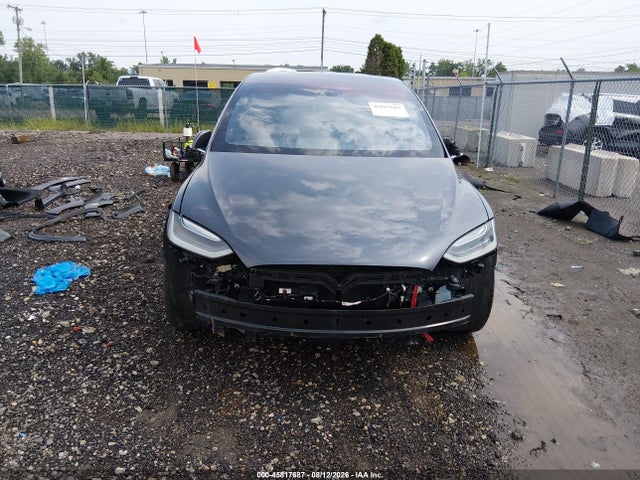 Продаж на аукціоні авто 2016 Tesla Model X 60d/70d/75d/90d/p100d, vin: 5YJXCBE29GF014373, номер лоту: 45817687