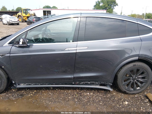Продаж на аукціоні авто 2016 Tesla Model X 60d/70d/75d/90d/p100d, vin: 5YJXCBE29GF014373, номер лоту: 45817687