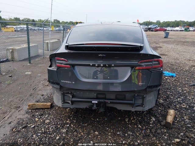 Продаж на аукціоні авто 2016 Tesla Model X 60d/70d/75d/90d/p100d, vin: 5YJXCBE29GF014373, номер лоту: 45817687