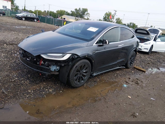 Продаж на аукціоні авто 2016 Tesla Model X 60d/70d/75d/90d/p100d, vin: 5YJXCBE29GF014373, номер лоту: 45817687