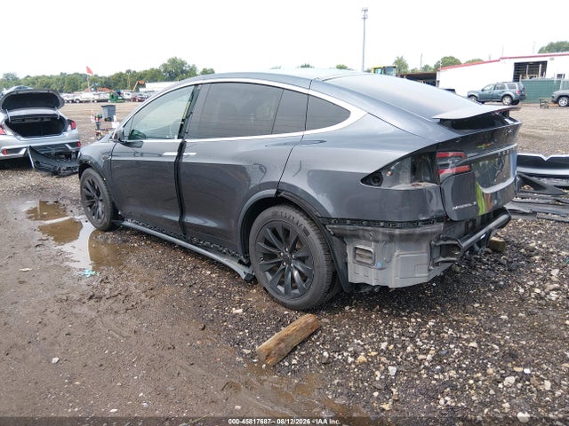 Продаж на аукціоні авто 2016 Tesla Model X 60d/70d/75d/90d/p100d, vin: 5YJXCBE29GF014373, номер лоту: 45817687