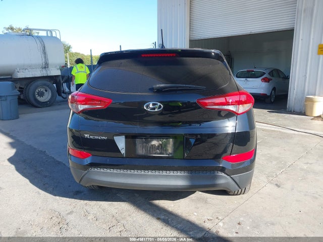 Hyundai TUCSON SE 2018 KM8J23A4XJU698575 Image 17