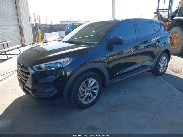 Hyundai TUCSON SE 2018 KM8J23A4XJU698575 Image 2