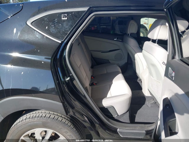 Hyundai TUCSON SE 2018 KM8J23A4XJU698575 Image 8