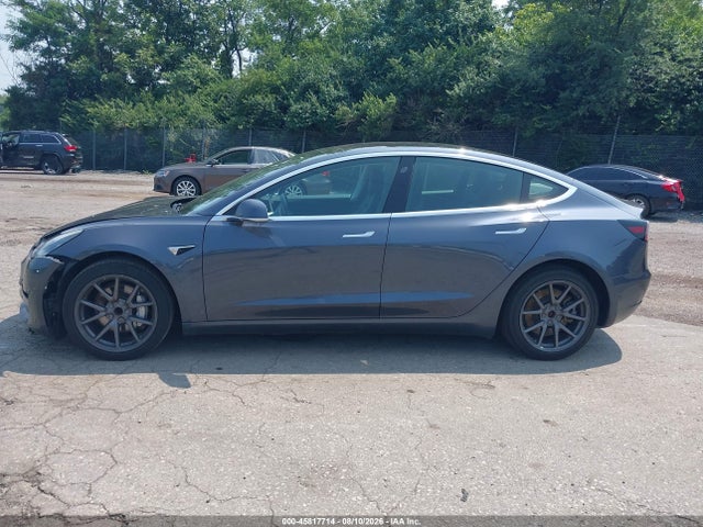 Продаж на аукціоні авто 2018 Tesla Model 3 Long Range/mid Range, vin: 5YJ3E1EAXJF158984, номер лоту: 45817714