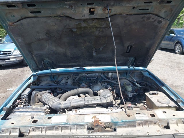1992 Ford Ranger Super Cab მანქანა იყიდება აუქციონზე, vin: 1FTCR14U1NTA73213, აუქციონის ნომერი: 45817750