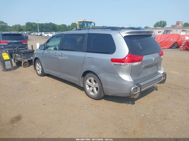 Продажа на аукционе авто 2013 Toyota Sienna Le V6 8 Passenger, vin: 5TDKK3DC8DS395105, номер лота: 45817805