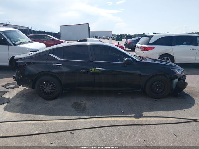 45817841 :رقم المزاد ، 1N4BL4BV1KC188406 vin ، 2019 Nissan Altima 2.5 S مزاد بيع
