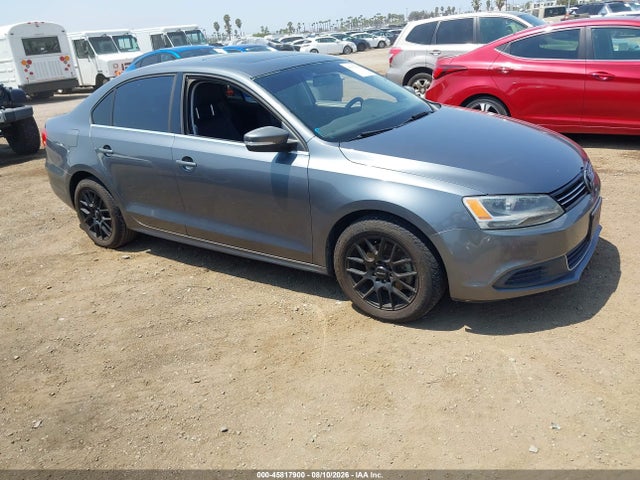 2013 Volkswagen Jetta 2.0l Tdi მანქანა იყიდება აუქციონზე, vin: 3VWLL7AJXDM426427, აუქციონის ნომერი: 45817900