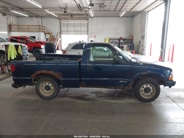 45817924 :رقم المزاد ، 1GCCS145128120753 vin ، 2002 Chevrolet S-10 مزاد بيع