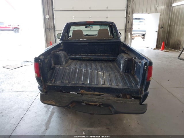 45817924 :رقم المزاد ، 1GCCS145128120753 vin ، 2002 Chevrolet S-10 مزاد بيع