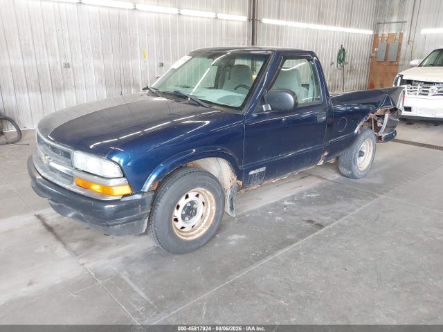 45817924 :رقم المزاد ، 1GCCS145128120753 vin ، 2002 Chevrolet S-10 مزاد بيع