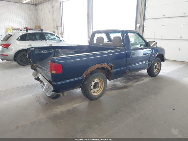 45817924 :رقم المزاد ، 1GCCS145128120753 vin ، 2002 Chevrolet S-10 مزاد بيع