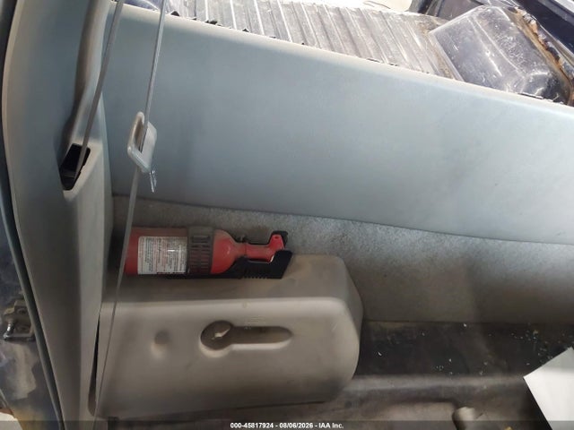 45817924 :رقم المزاد ، 1GCCS145128120753 vin ، 2002 Chevrolet S-10 مزاد بيع