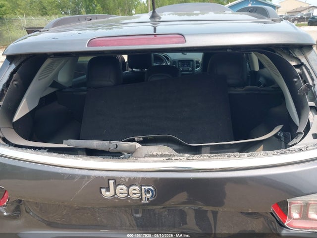 45817935 :رقم المزاد ، 3C4NJDBB0JT117509 vin ، 2018 Jeep Compass Latitude 4x4 مزاد بيع