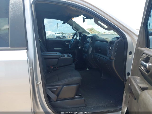 45817948 :رقم المزاد ، 1GCPYCEFXMZ453422 vin ، 2021 Chevrolet Silverado 1500 4wd  Short Bed Custom Trail Boss مزاد بيع