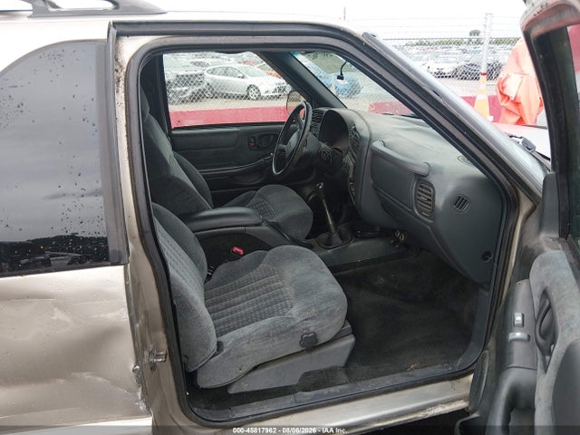 Продаж на аукціоні авто 2000 Chevrolet Blazer Ls, vin: 1GNCT18W3YK206259, номер лоту: 45817962
