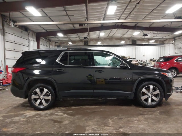 Продажа на аукционе авто 2018 Chevrolet Traverse Lt Leather, vin: 1GNEVHKW5JJ195197, номер лота: 45817963