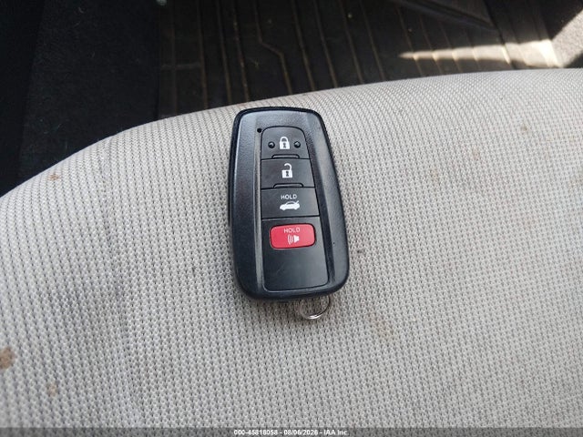 45818058 :رقم المزاد ، 5YFVPMAE8NP331280 vin ، 2022 Toyota Corolla Le مزاد بيع