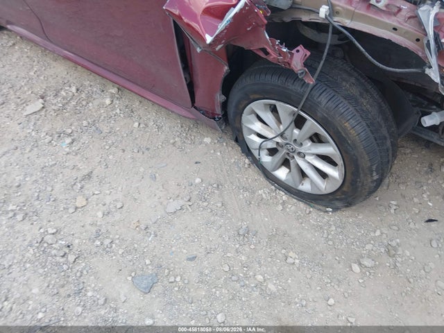 45818058 :رقم المزاد ، 5YFVPMAE8NP331280 vin ، 2022 Toyota Corolla Le مزاد بيع