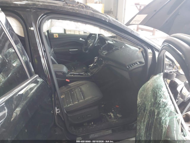 45818069 :رقم المزاد ، 1FMCU9JX1GUB72487 vin ، 2016 Ford Escape Titanium مزاد بيع