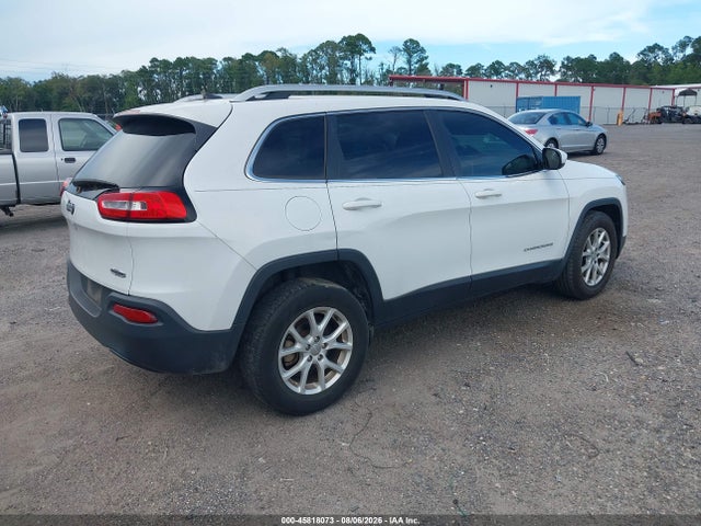 45818073 :رقم المزاد ، 1C4PJLCB5GW324868 vin ، 2016 Jeep Cherokee Latitude مزاد بيع