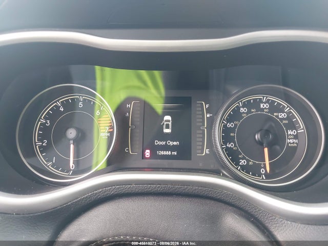 45818073 :رقم المزاد ، 1C4PJLCB5GW324868 vin ، 2016 Jeep Cherokee Latitude مزاد بيع
