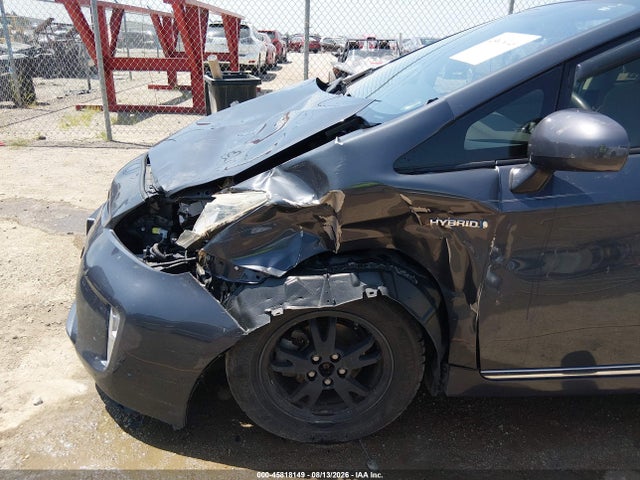 Toyota Prius Three 2015 JTDKN3DU7F1875703 Image 6